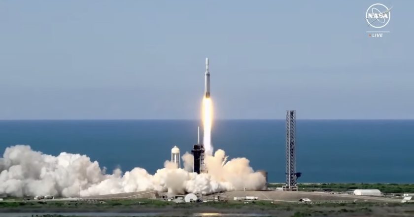 Falcon Heavy launches GOES-U weather satellite