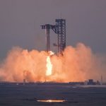 SpaceX pulls off mid-air launch pad capture of descending Super Heavy booster – Spaceflight Now