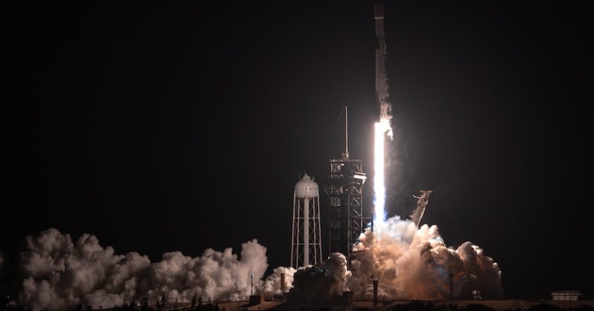 SpaceX launches 21 Starlink satellites on Falcon 9 rocket from the Kennedy Space Center – Spaceflight Now